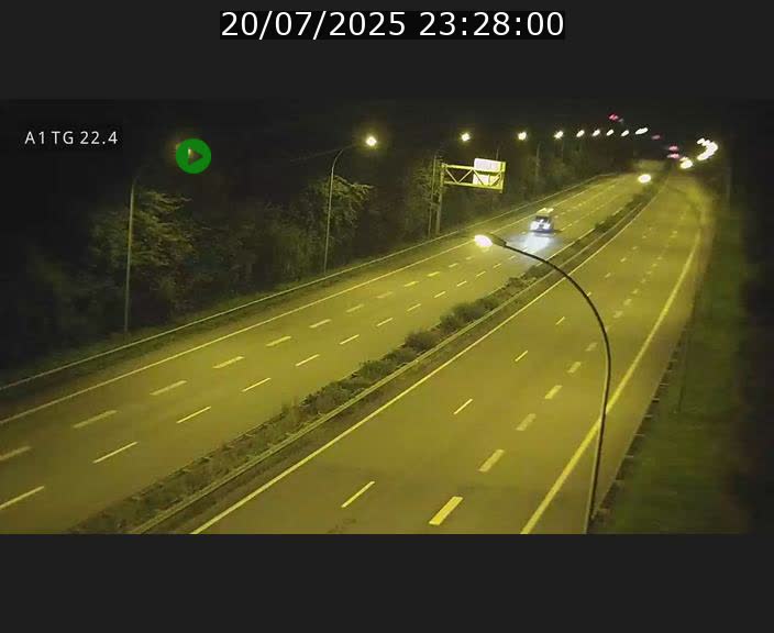 <h2>Traffic live webcam Luxembourg Flaxweiler - A1 direction Luxembourg - BK 22.4</h2>
