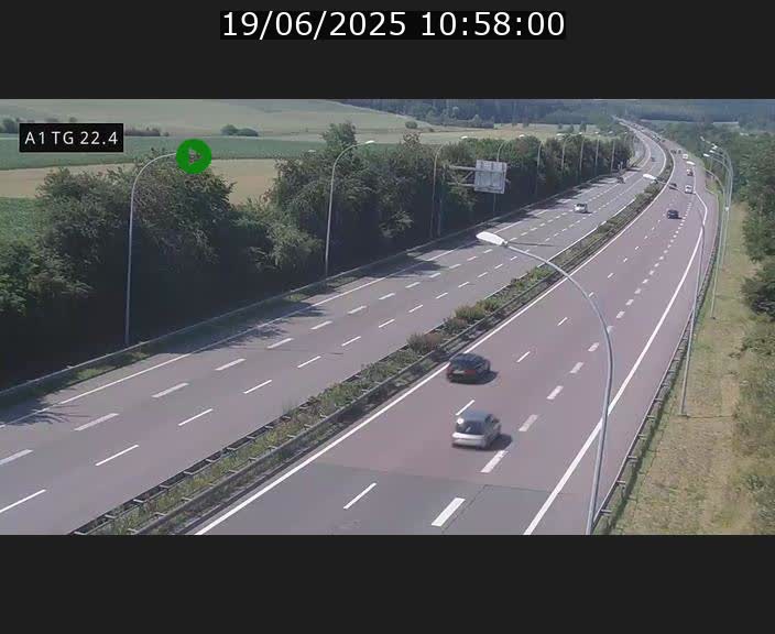 <h2>Traffic live webcam Luxembourg Flaxweiler - A1 direction Luxembourg - BK 22.4</h2>