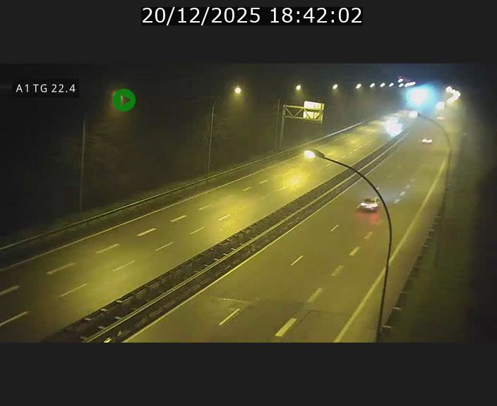 <h2>Traffic live webcam Luxembourg Flaxweiler - A1 direction Luxembourg - BK 22.4</h2>