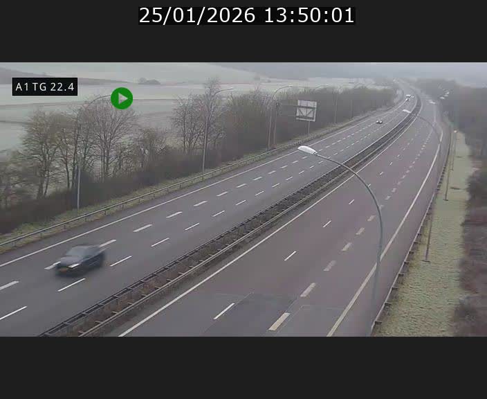 <h2>Traffic live webcam Luxembourg Flaxweiler - A1 direction Luxembourg - BK 22.4</h2>