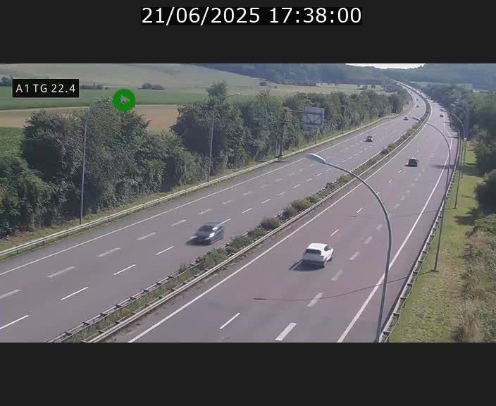 <h2>Traffic live webcam Luxembourg Flaxweiler - A1 direction Luxembourg - BK 22.4</h2>