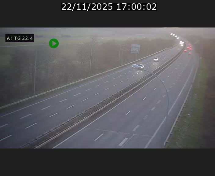 <h2>Traffic live webcam Luxembourg Flaxweiler - A1 direction Luxembourg - BK 22.4</h2>