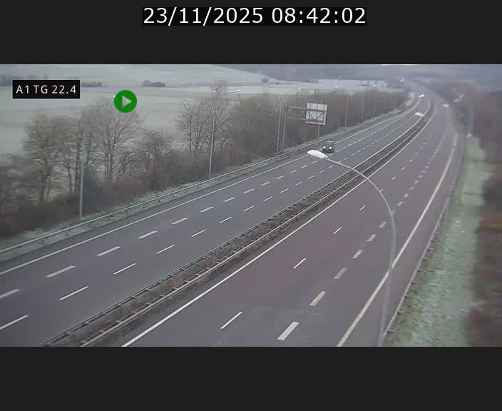 <h2>Traffic live webcam Luxembourg Flaxweiler - A1 direction Luxembourg - BK 22.4</h2>