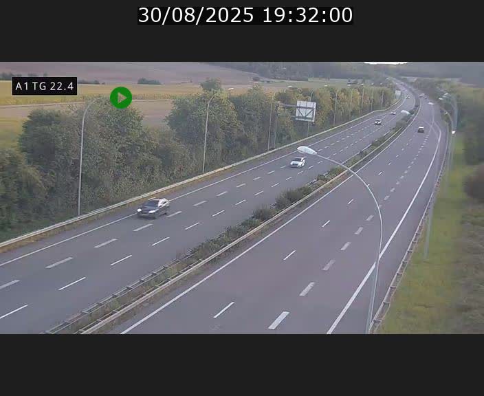 <h2>Traffic live webcam Luxembourg Flaxweiler - A1 direction Luxembourg - BK 22.4</h2>