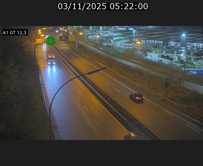Traffic live webcam Luxembourg Senningerberg - A1 direction Allemagne - BK 12.3