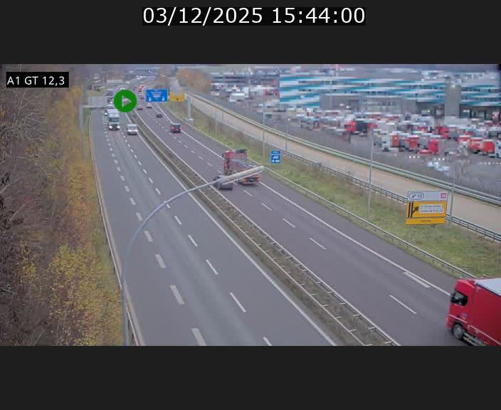 <h2>Traffic live webcam Luxembourg Senningerberg - A1 direction Allemagne - BK 12.3</h2>