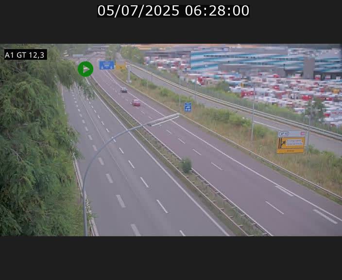 <h2>Traffic live webcam Luxembourg Senningerberg - A1 direction Allemagne - BK 12.3</h2>