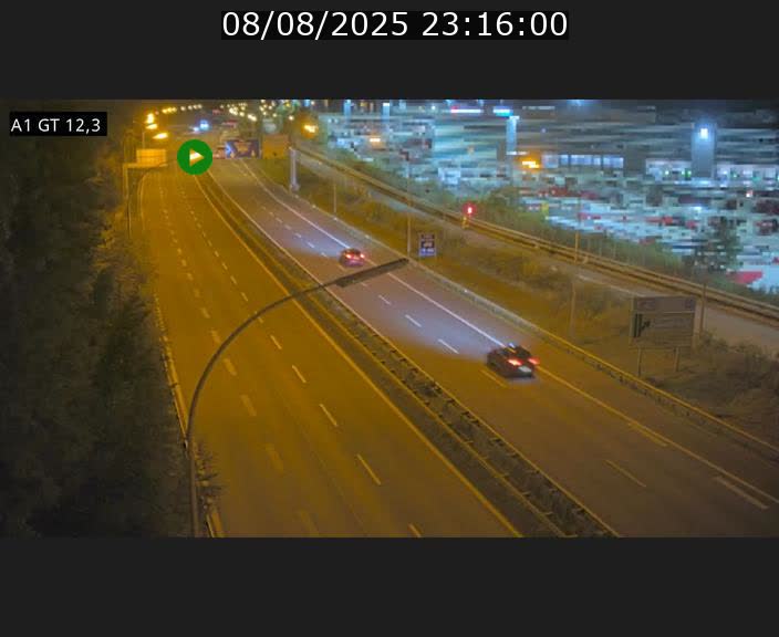 <h2>Traffic live webcam Luxembourg Senningerberg - A1 direction Allemagne - BK 12.3</h2>