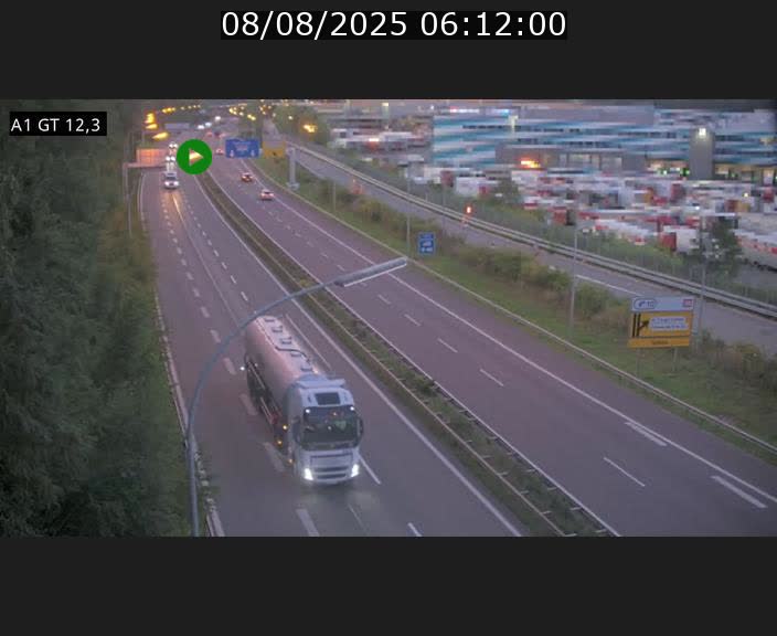 Traffic live webcam Luxembourg Senningerberg - A1 direction Allemagne - BK 12.3
