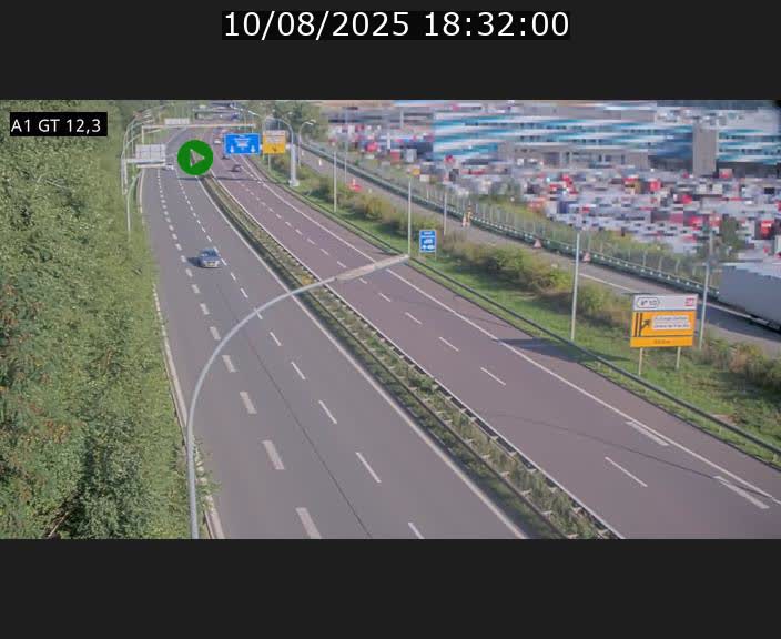 <h2>Traffic live webcam Luxembourg Senningerberg - A1 direction Allemagne - BK 12.3</h2>