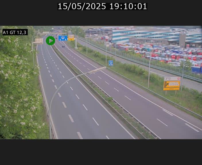 <h2>Traffic live webcam Luxembourg Senningerberg - A1 direction Allemagne - BK 12.3</h2>
