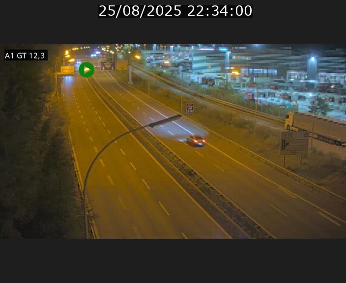<h2>Traffic live webcam Luxembourg Senningerberg - A1 direction Allemagne - BK 12.3</h2>