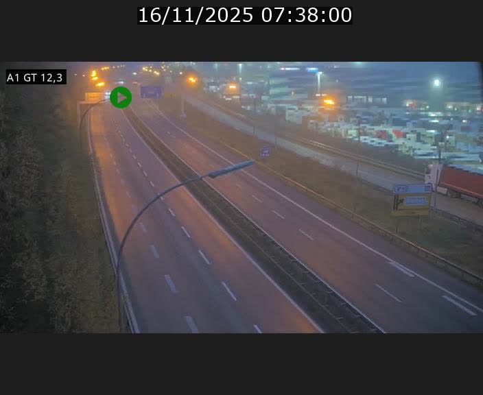 <h2>Traffic live webcam Luxembourg Senningerberg - A1 direction Allemagne - BK 12.3</h2>