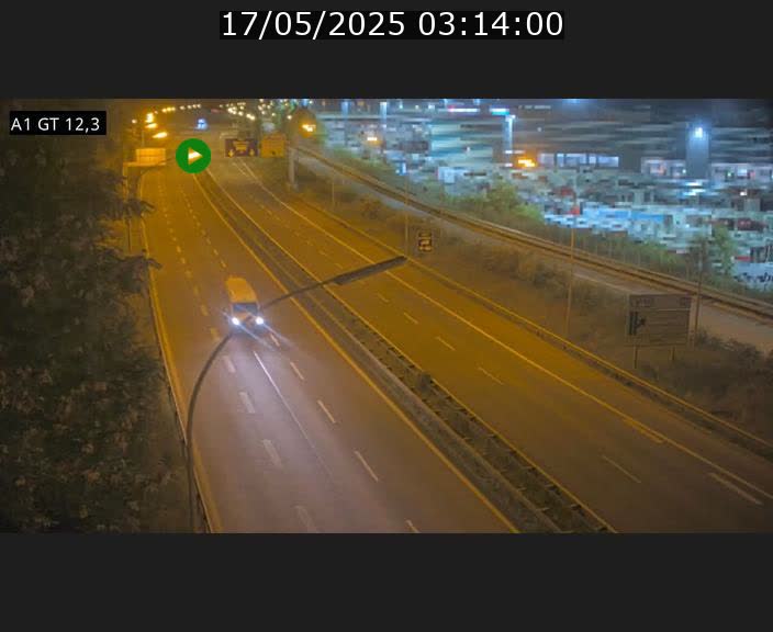 <h2>Traffic live webcam Luxembourg Senningerberg - A1 direction Allemagne - BK 12.3</h2>
