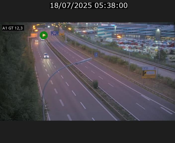 Traffic live webcam Luxembourg Senningerberg - A1 direction Allemagne - BK 12.3