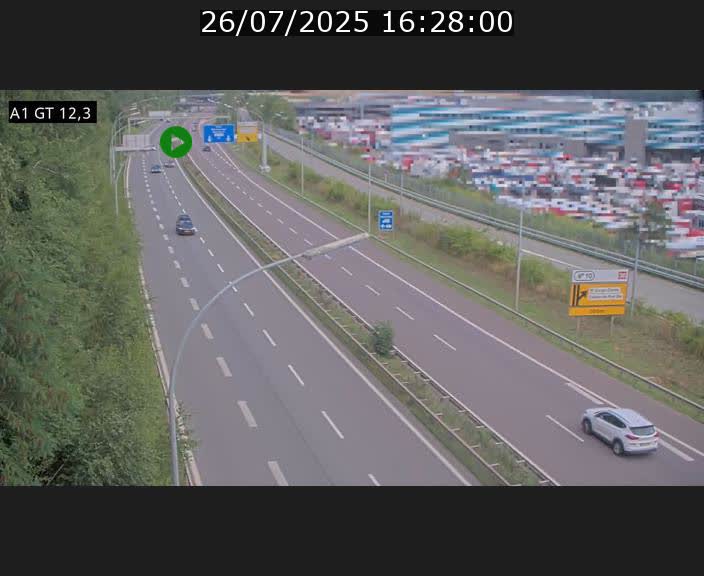 Traffic live webcam Luxembourg Senningerberg - A1 direction Allemagne - BK 12.3