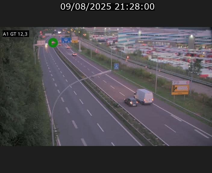 Traffic live webcam Luxembourg Senningerberg - A1 direction Allemagne - BK 12.3