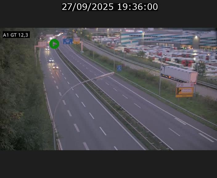 Traffic live webcam Luxembourg Senningerberg - A1 direction Allemagne - BK 12.3