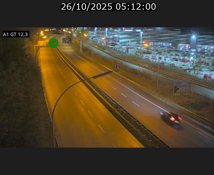 Traffic live webcam Luxembourg Senningerberg - A1 direction Allemagne - BK 12.3