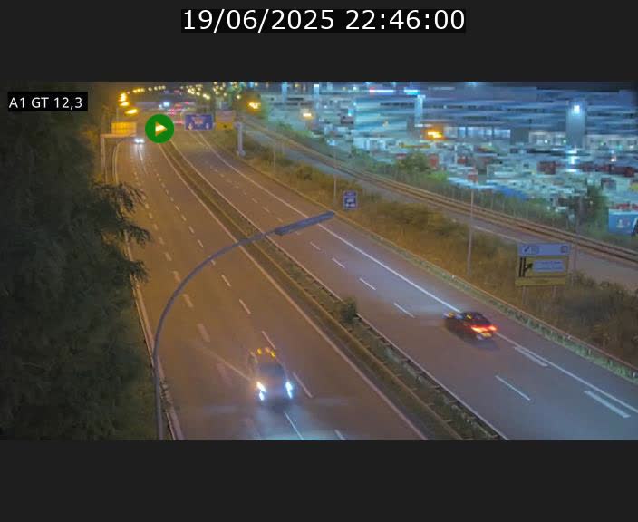 <h2>Traffic live webcam Luxembourg Senningerberg - A1 direction Allemagne - BK 12.3</h2>