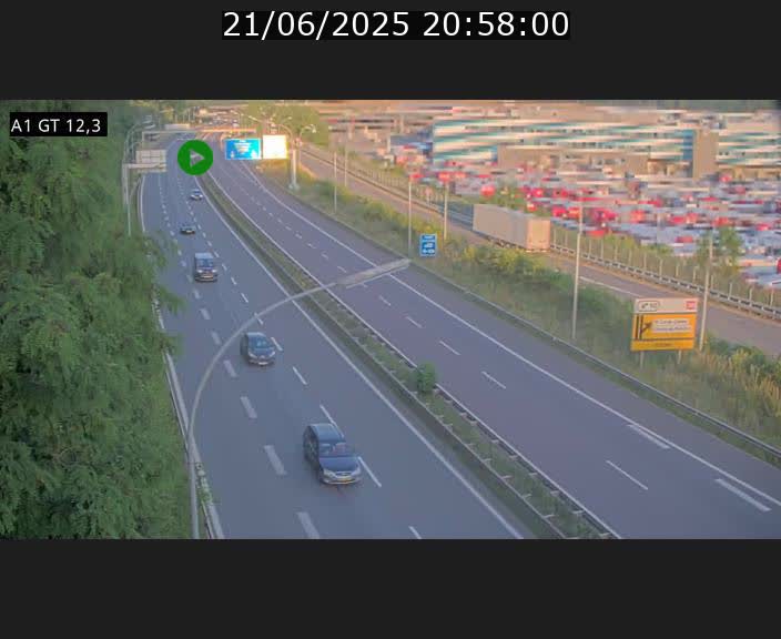 <h2>Traffic live webcam Luxembourg Senningerberg - A1 direction Allemagne - BK 12.3</h2>