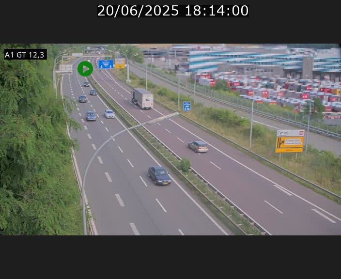 <h2>Traffic live webcam Luxembourg Senningerberg - A1 direction Allemagne - BK 12.3</h2>
