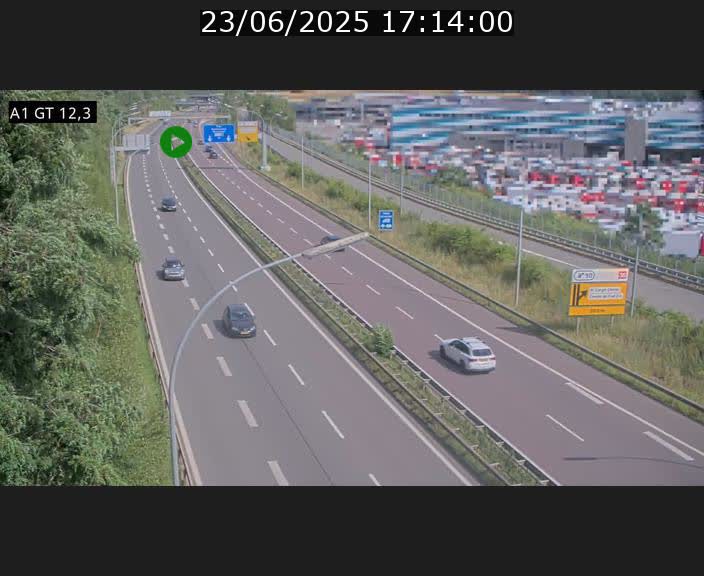 <h2>Traffic live webcam Luxembourg Senningerberg - A1 direction Allemagne - BK 12.3</h2>