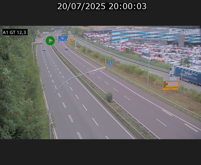 <h2>Traffic live webcam Luxembourg Senningerberg - A1 direction Allemagne - BK 12.3</h2>
