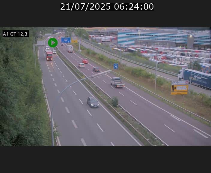 <h2>Traffic live webcam Luxembourg Senningerberg - A1 direction Allemagne - BK 12.3</h2>