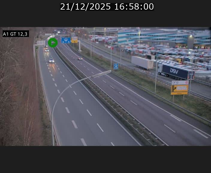 <h2>Traffic live webcam Luxembourg Senningerberg - A1 direction Allemagne - BK 12.3</h2>