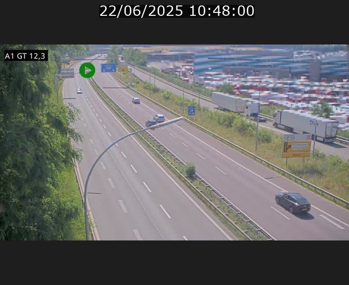 <h2>Traffic live webcam Luxembourg Senningerberg - A1 direction Allemagne - BK 12.3</h2>
