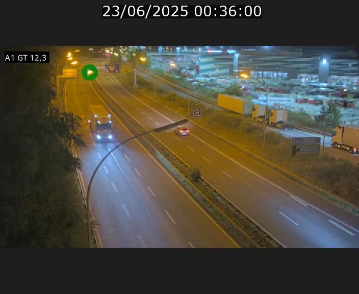<h2>Traffic live webcam Luxembourg Senningerberg - A1 direction Allemagne - BK 12.3</h2>