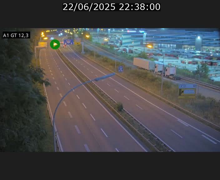 <h2>Traffic live webcam Luxembourg Senningerberg - A1 direction Allemagne - BK 12.3</h2>