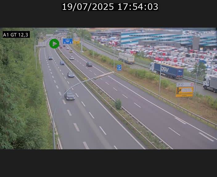 <h2>Traffic live webcam Luxembourg Senningerberg - A1 direction Allemagne - BK 12.3</h2>