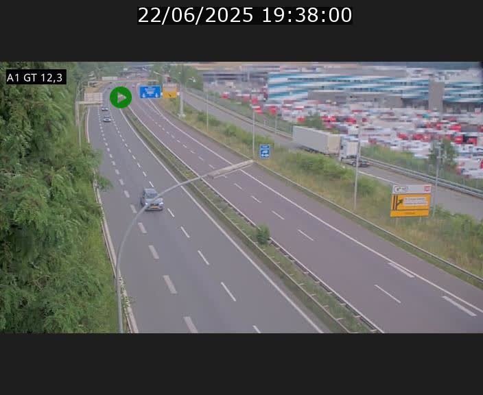 <h2>Traffic live webcam Luxembourg Senningerberg - A1 direction Allemagne - BK 12.3</h2>