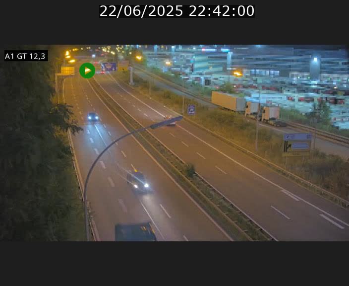 <h2>Traffic live webcam Luxembourg Senningerberg - A1 direction Allemagne - BK 12.3</h2>