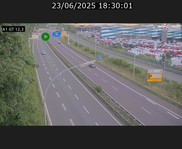 <h2>Traffic live webcam Luxembourg Senningerberg - A1 direction Allemagne - BK 12.3</h2>