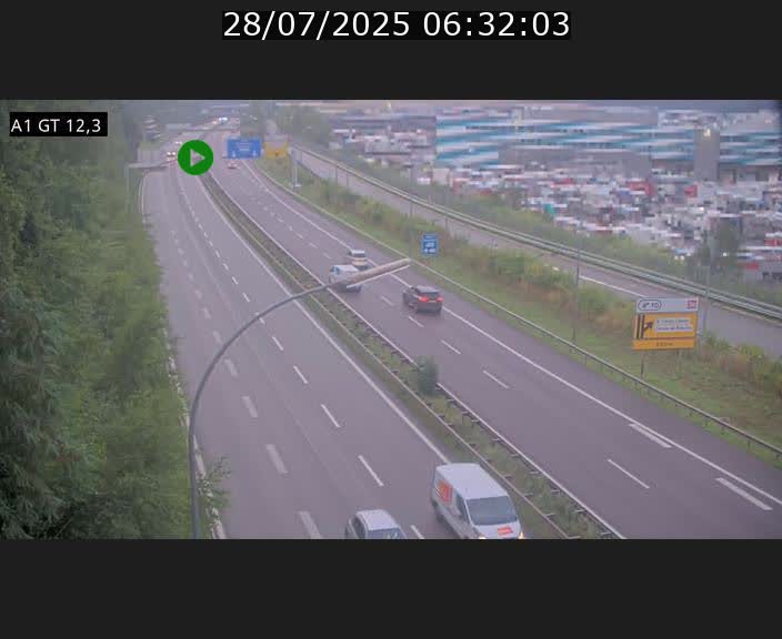<h2>Traffic live webcam Luxembourg Senningerberg - A1 direction Allemagne - BK 12.3</h2>