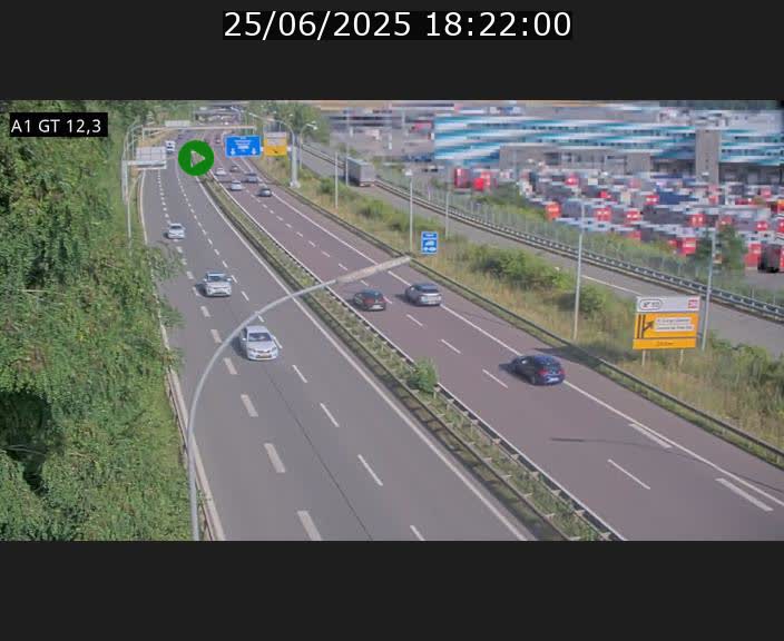 <h2>Traffic live webcam Luxembourg Senningerberg - A1 direction Allemagne - BK 12.3</h2>