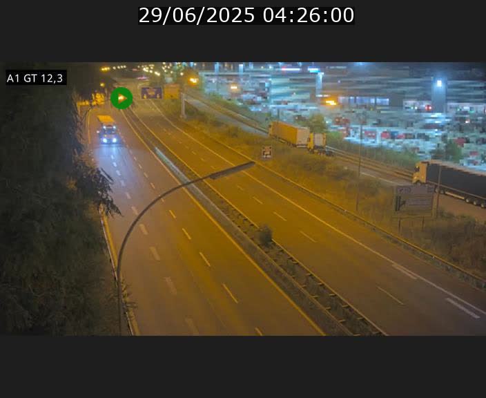 <h2>Traffic live webcam Luxembourg Senningerberg - A1 direction Allemagne - BK 12.3</h2>