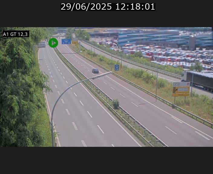 <h2>Traffic live webcam Luxembourg Senningerberg - A1 direction Allemagne - BK 12.3</h2>