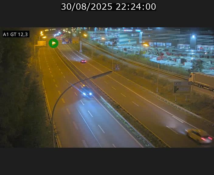 <h2>Traffic live webcam Luxembourg Senningerberg - A1 direction Allemagne - BK 12.3</h2>