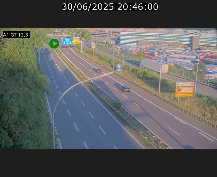 <h2>Traffic live webcam Luxembourg Senningerberg - A1 direction Allemagne - BK 12.3</h2>