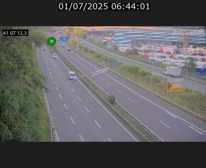 <h2>Traffic live webcam Luxembourg Senningerberg - A1 direction Allemagne - BK 12.3</h2>