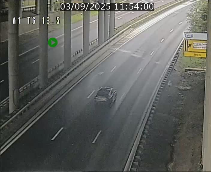 <h2>Traffic live webcam Luxembourg Senningen - A1 direction Luxembourg - BK 13.5</h2>