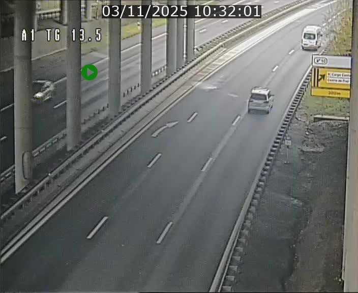 <h2>Traffic live webcam Luxembourg Senningen - A1 direction Luxembourg - BK 13.5</h2>