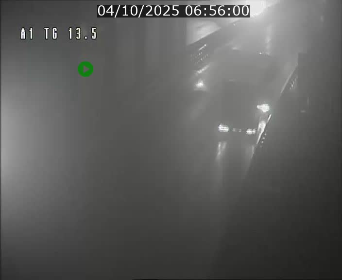 <h2>Traffic live webcam Luxembourg Senningen - A1 direction Luxembourg - BK 13.5</h2>