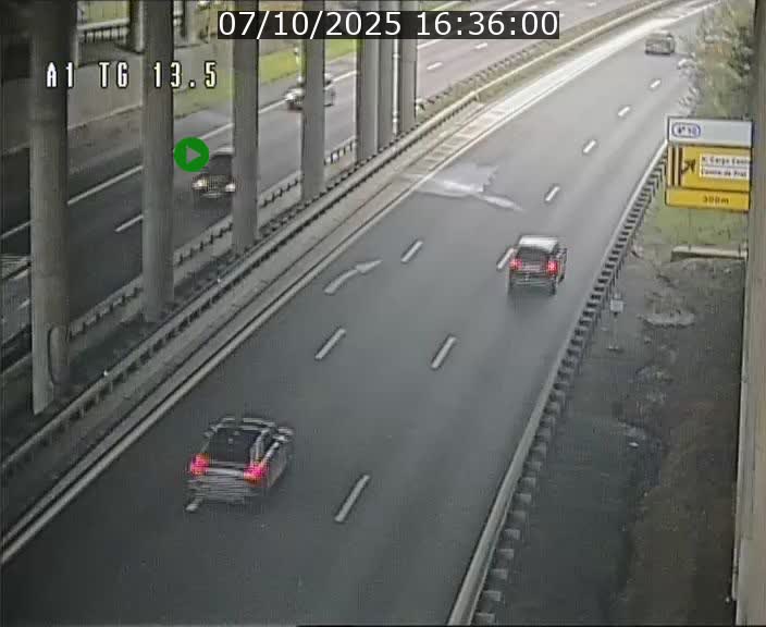 <h2>Traffic live webcam Luxembourg Senningen - A1 direction Luxembourg - BK 13.5</h2>