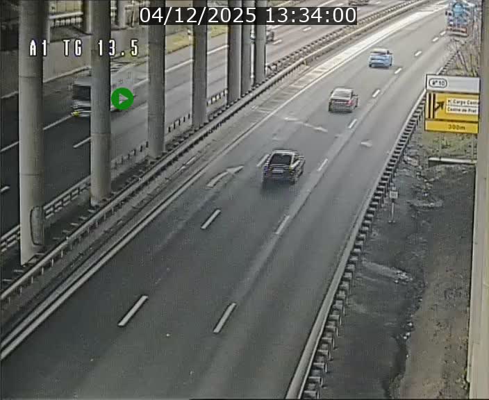 <h2>Traffic live webcam Luxembourg Senningen - A1 direction Luxembourg - BK 13.5</h2>