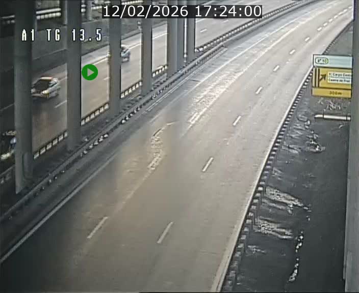 <h2>Traffic live webcam Luxembourg Senningen - A1 direction Luxembourg - BK 13.5</h2>